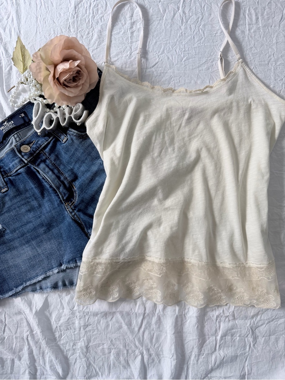 Vintage American Eagle Outfitters Cream Lace-Trim Cami